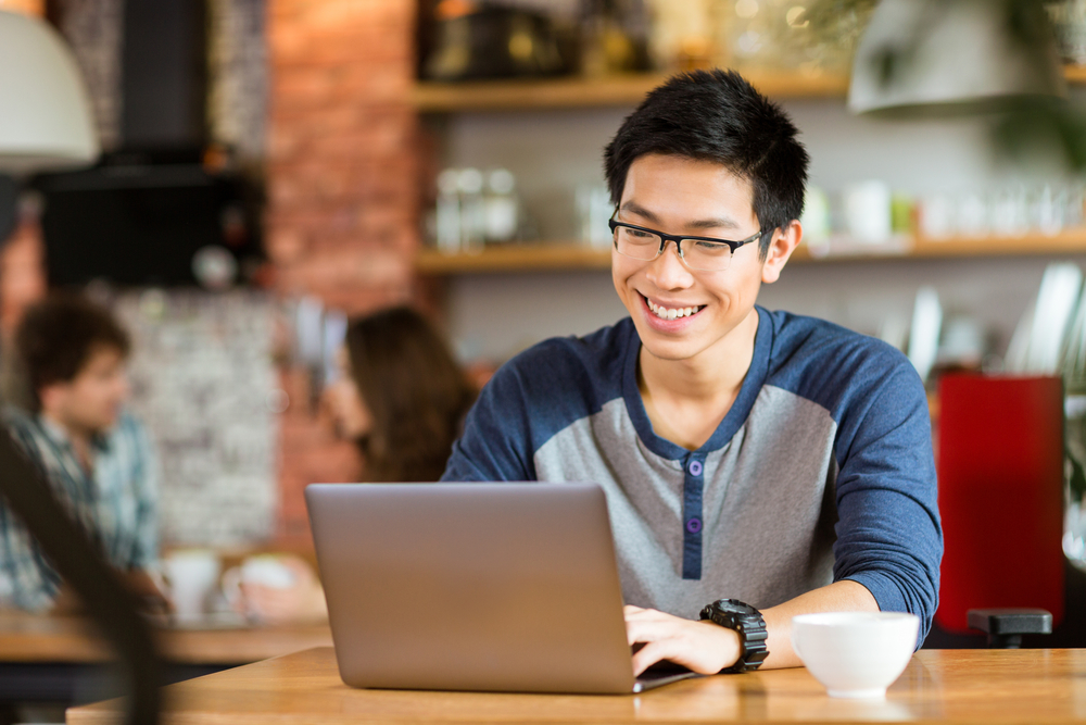How to Write a Resume that Stands Out in Food and Hospitality